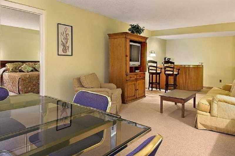 Hotel Ramada By Wyndham Raleigh Wnętrze zdjęcie